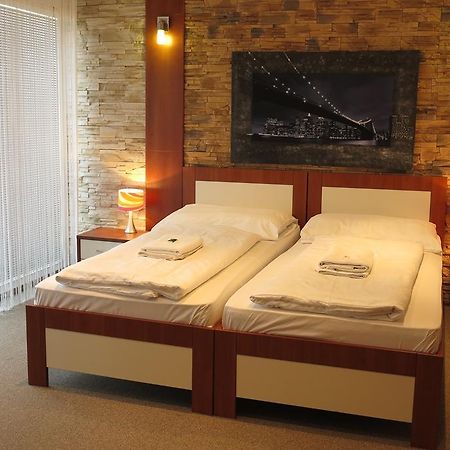 Hotel 21 Bratislava Luaran gambar